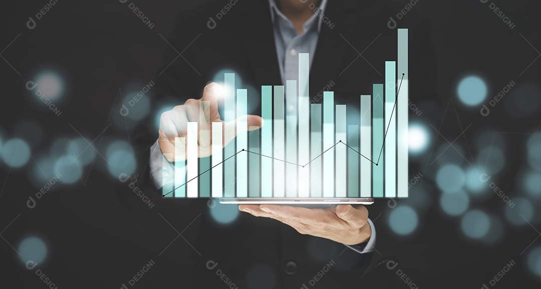 Empresário tocando Inteligência Artificial IA em dados em fundo escuro