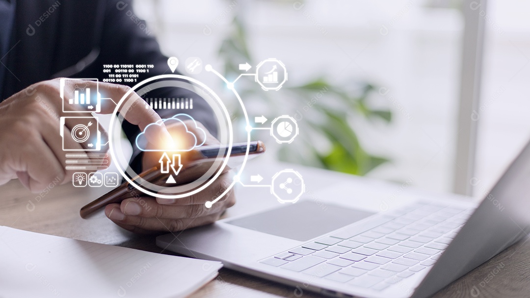 Mão segurando a computação em nuvem virtual com mundo e tecnologia