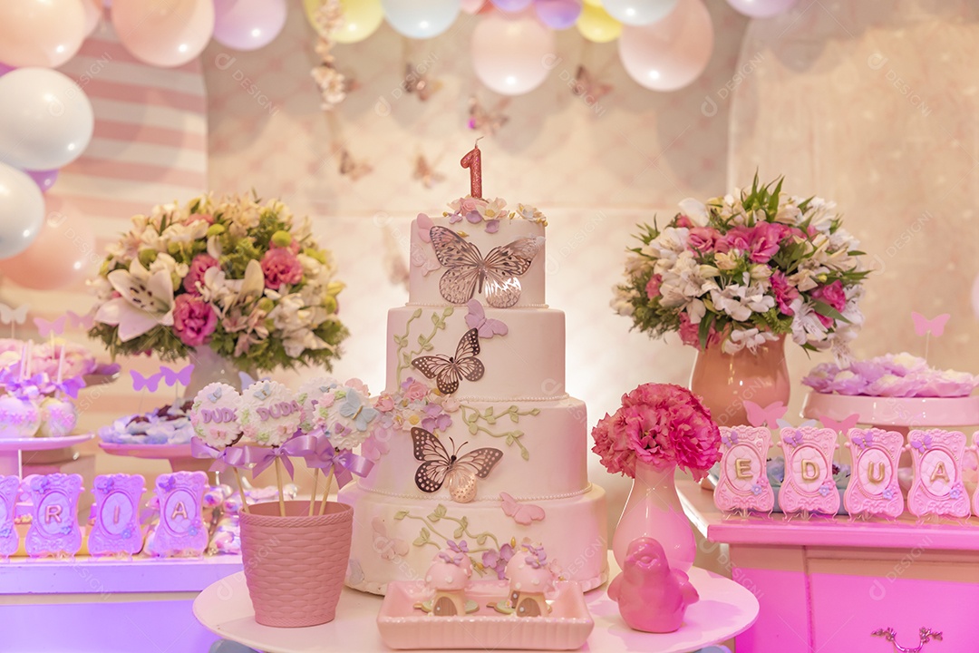 Mesa de aniversario de criança de 1 ano