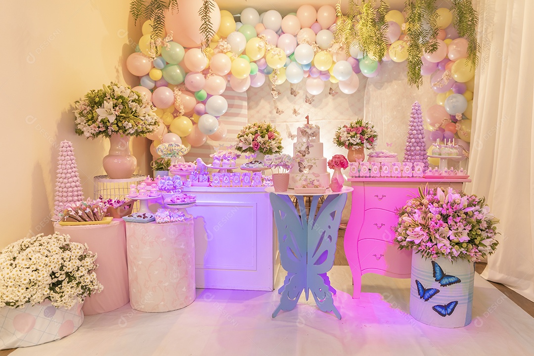 Mesa de aniversario de criança de 1 ano