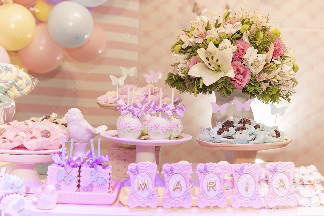 Mesa de aniversario de criança de 1 ano