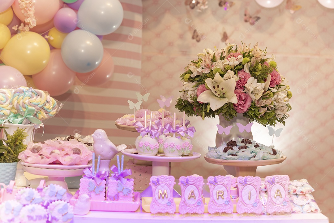 Mesa de aniversario de criança de 1 ano