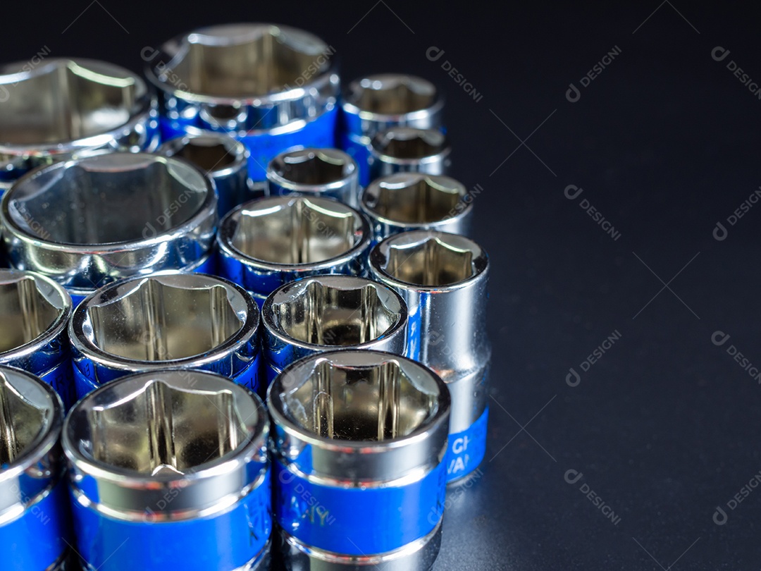 Chave de bloco em um fundo preto.