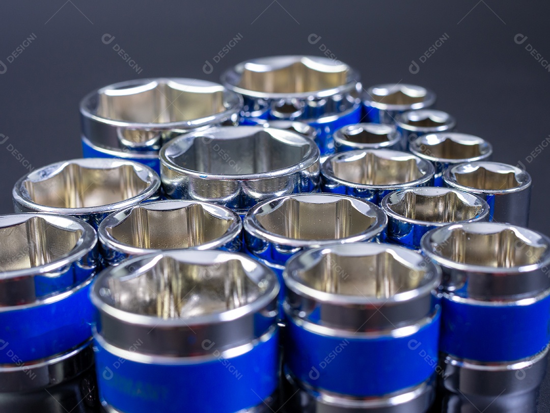 Chave de bloco em um fundo preto.