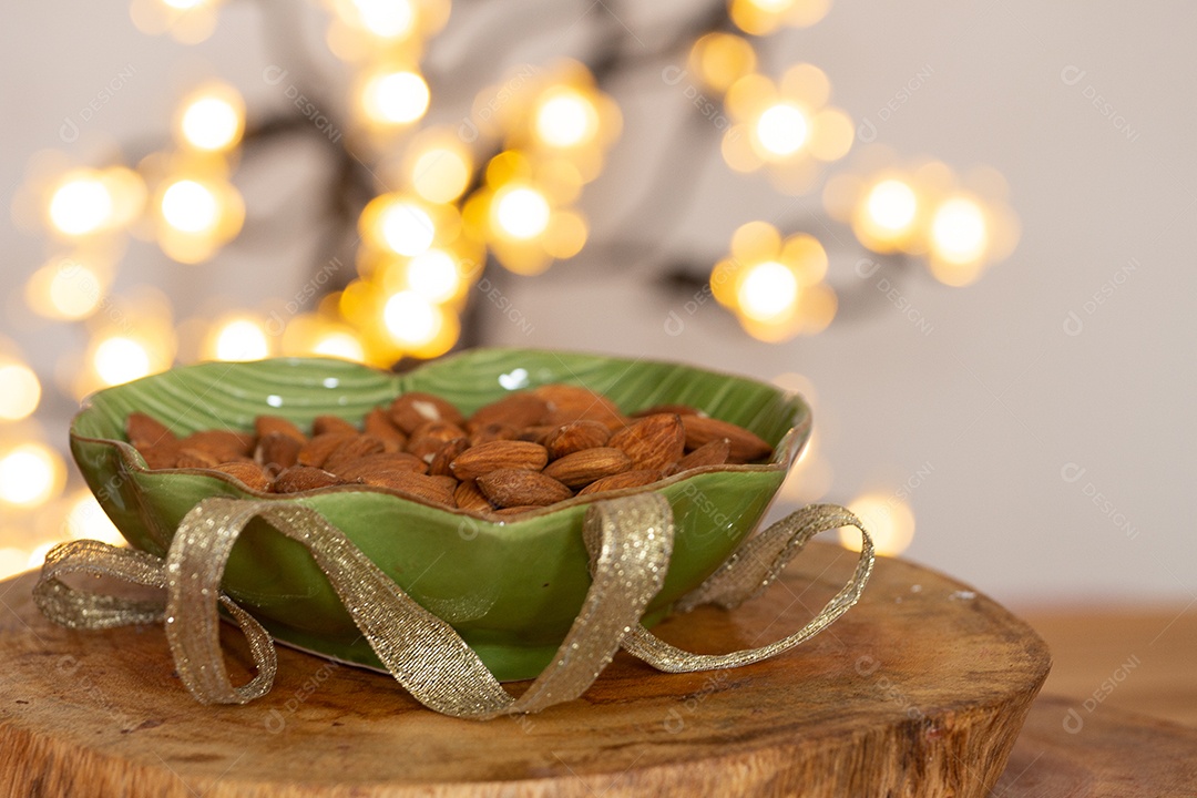 tigela amêndoas - tempo de Natal
