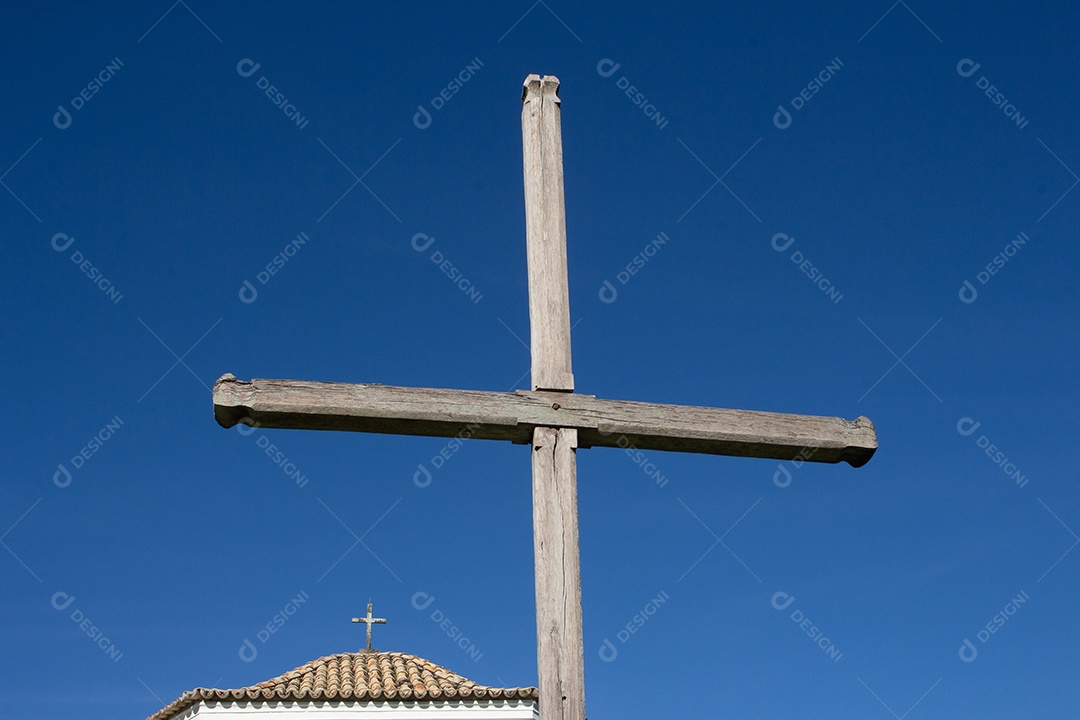 Vista incrível dentro da igreja do castelo garcia davila na Praia do Forte