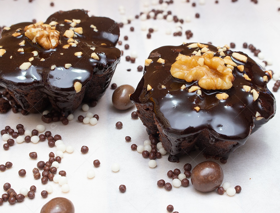 Bolo confeitado de aniversario