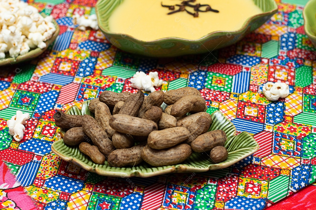 vários doces da Festa Junina Brasileira
