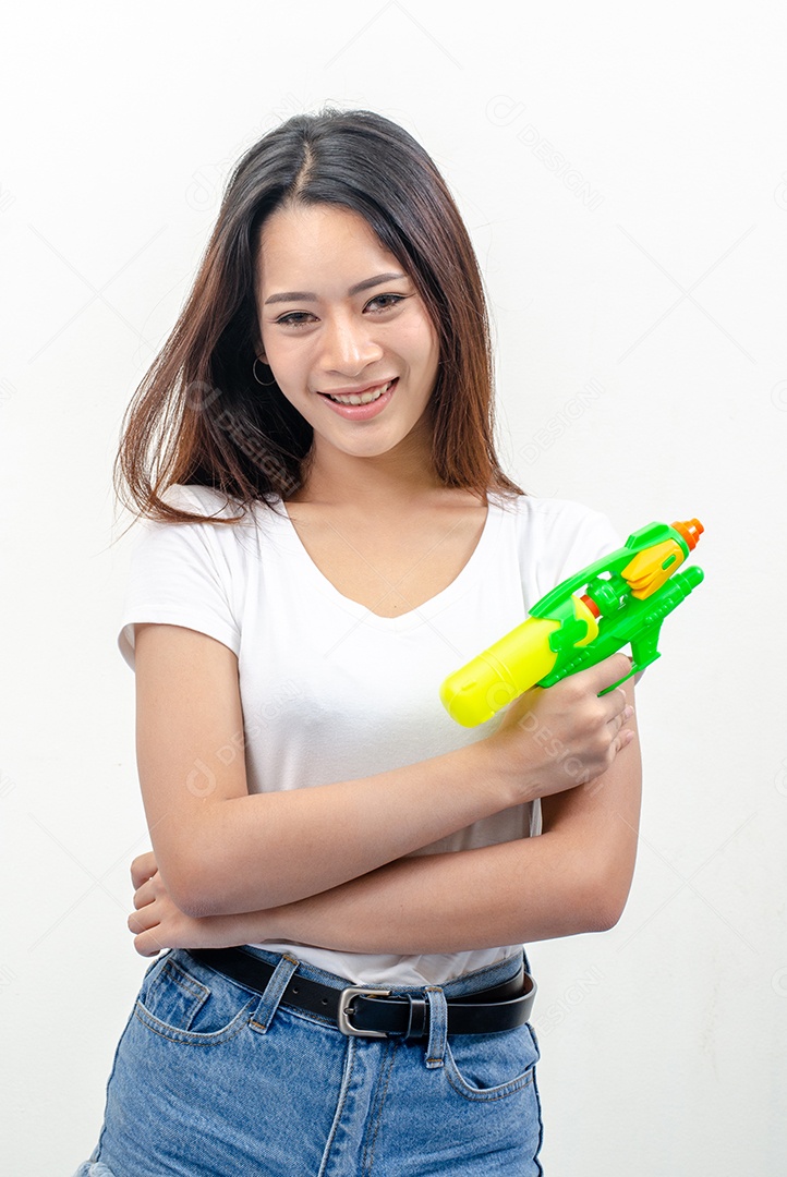Mulher linda jovem garota segurando pistola