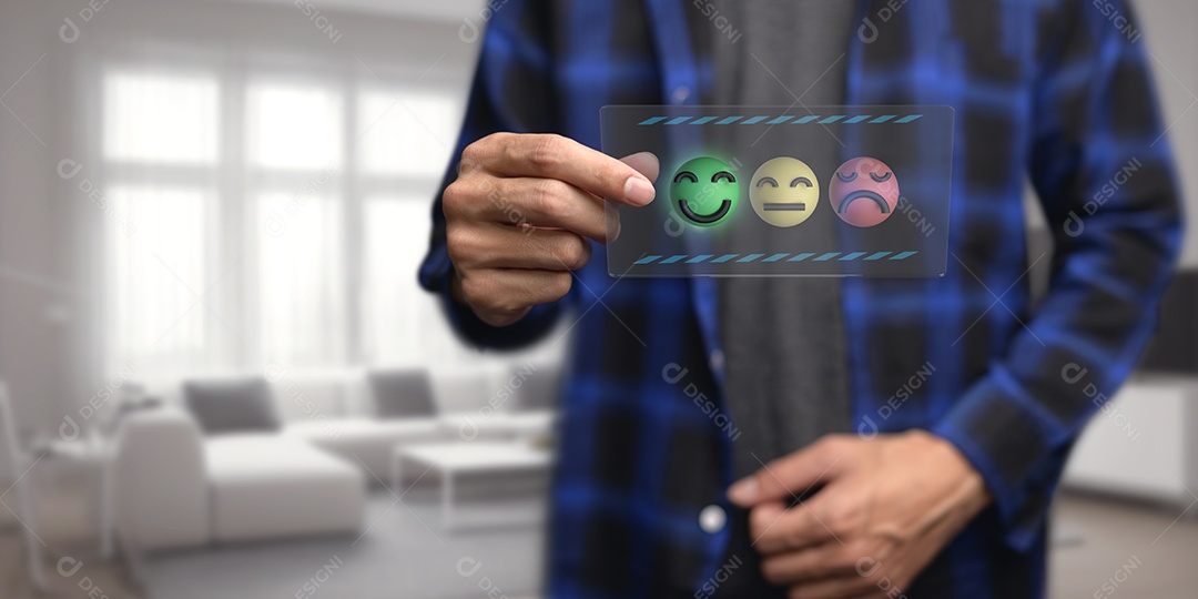 Sorriso feliz, boa classificação de feedback, pense positivo, avaliação do cliente