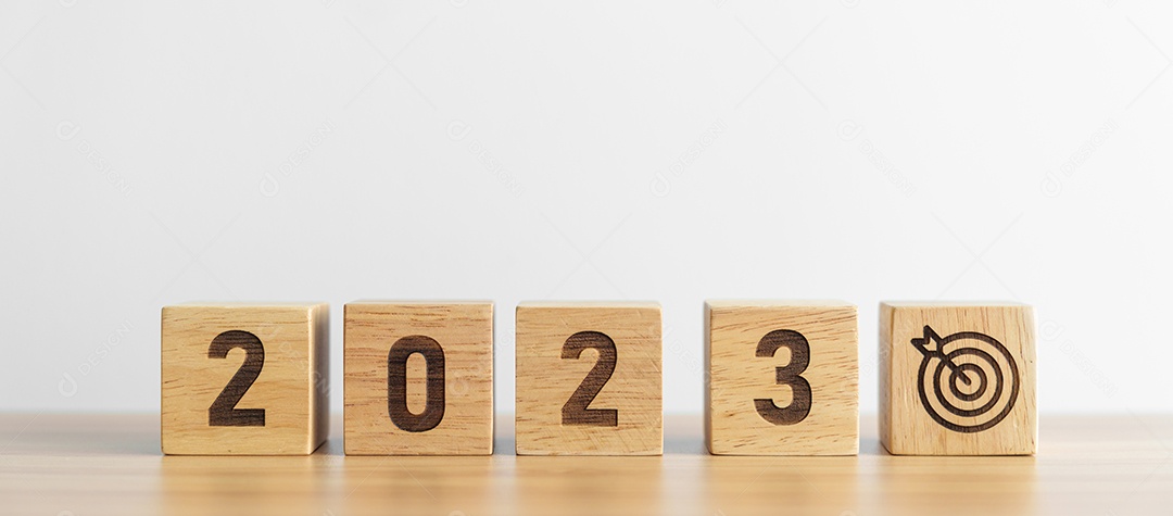 Bloco de 2023 com ícone de alvo de dardos. Objetivo, alvo, resolução, estratégia