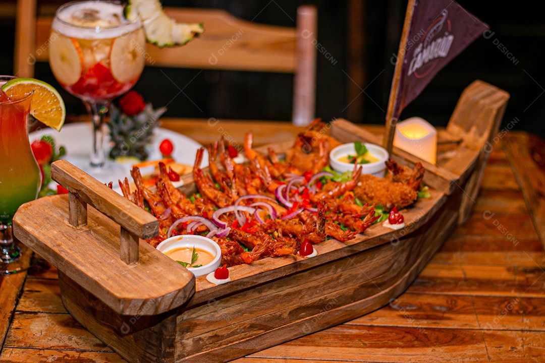 Barca recheadas com frutos do mar