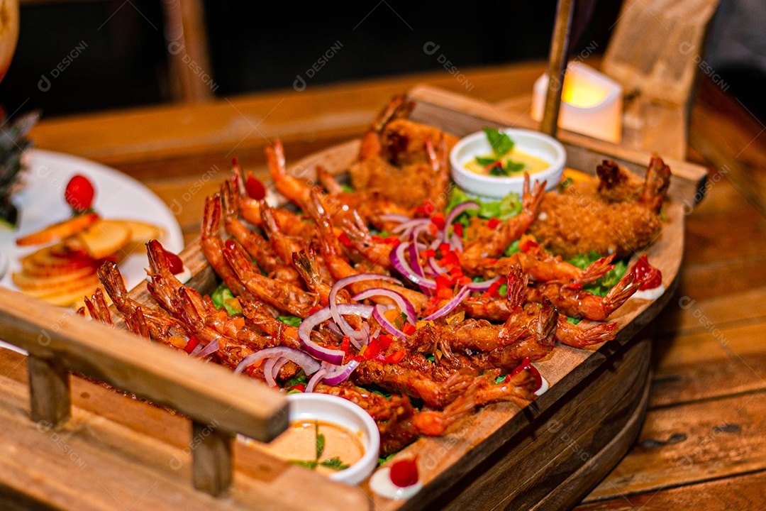 Barca recheadas com frutos do mar