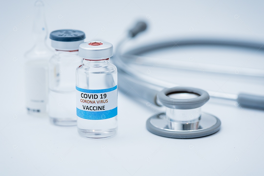 Vacina covid-19 e estetoscópio médico