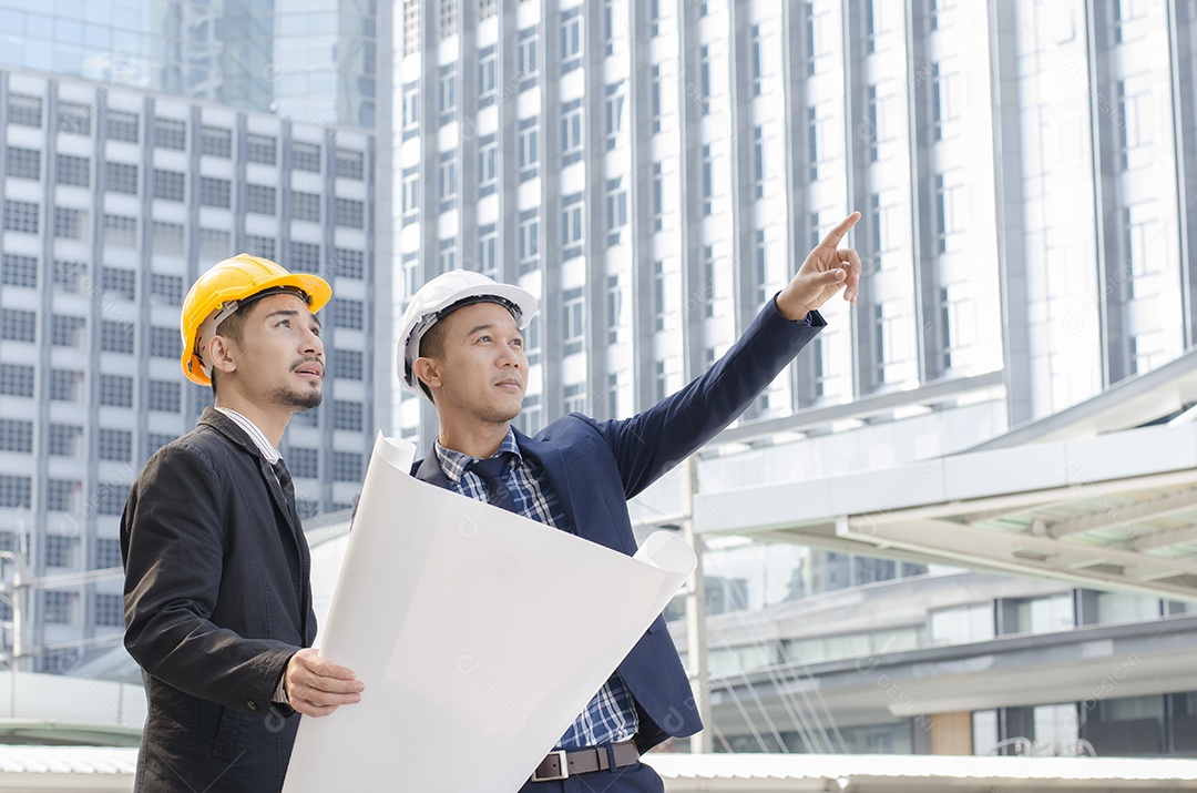 Engenheiros falam sobre o projeto de construção no local