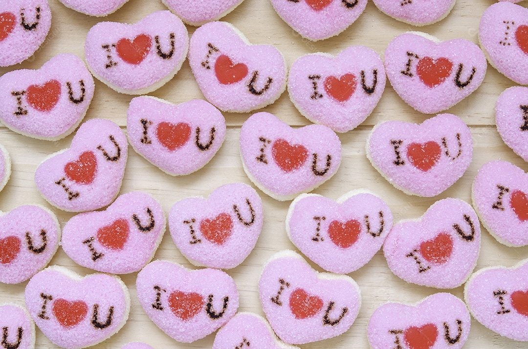 Símbolo eu te amo no fundo de madeira