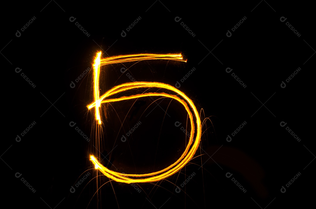 pintura clara número cinco no fundo traseiro, desfoque