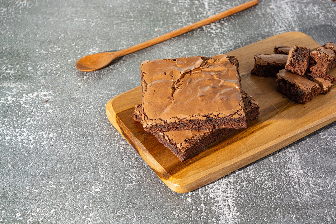 delicioso brownie de chocolate caseiro sobre a mesa, deliciosa sobremesa saborosa