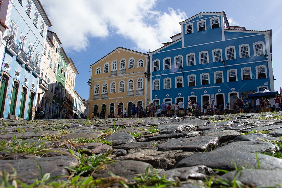 Vista do Largo do Pelourinho e da igreja dos Rosários