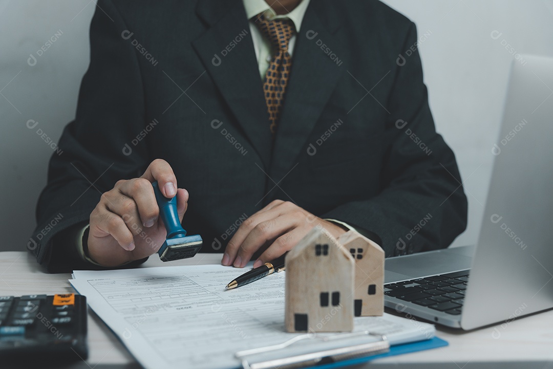 Assinatura de compras de imóveis, banca ou investimento, financiamento