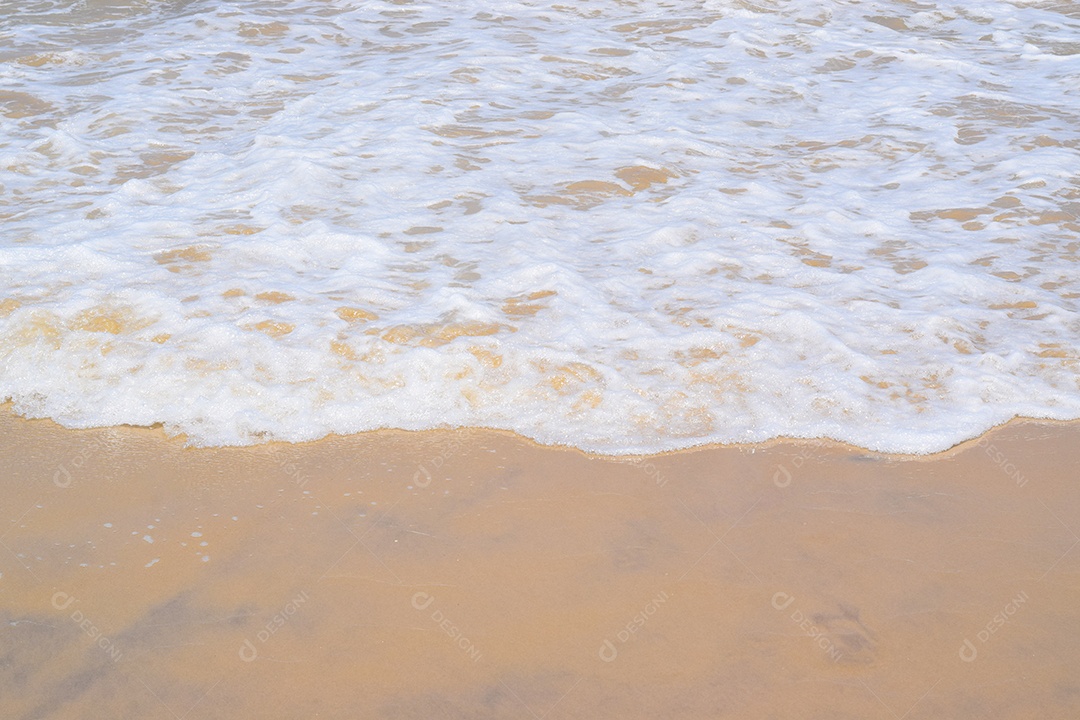 Areia e Água do Mar