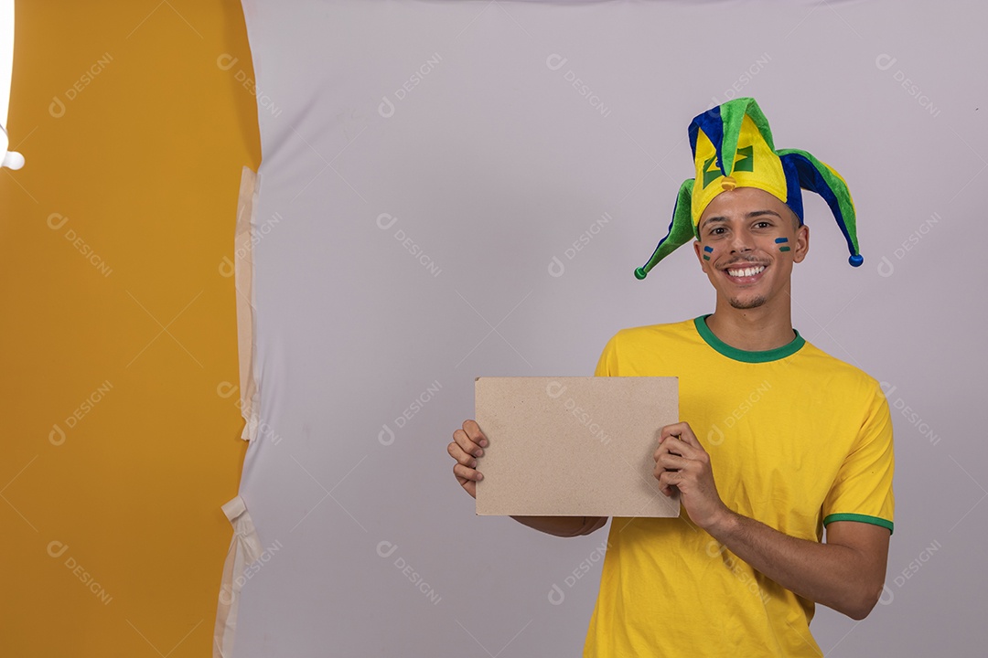 Homem jovem brasileiro torcedor copa do mundo Futebol