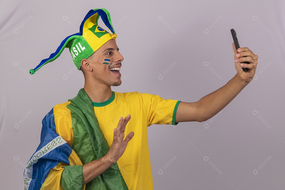 Homem jovem brasileiro torcedor copa do mundo Futebol