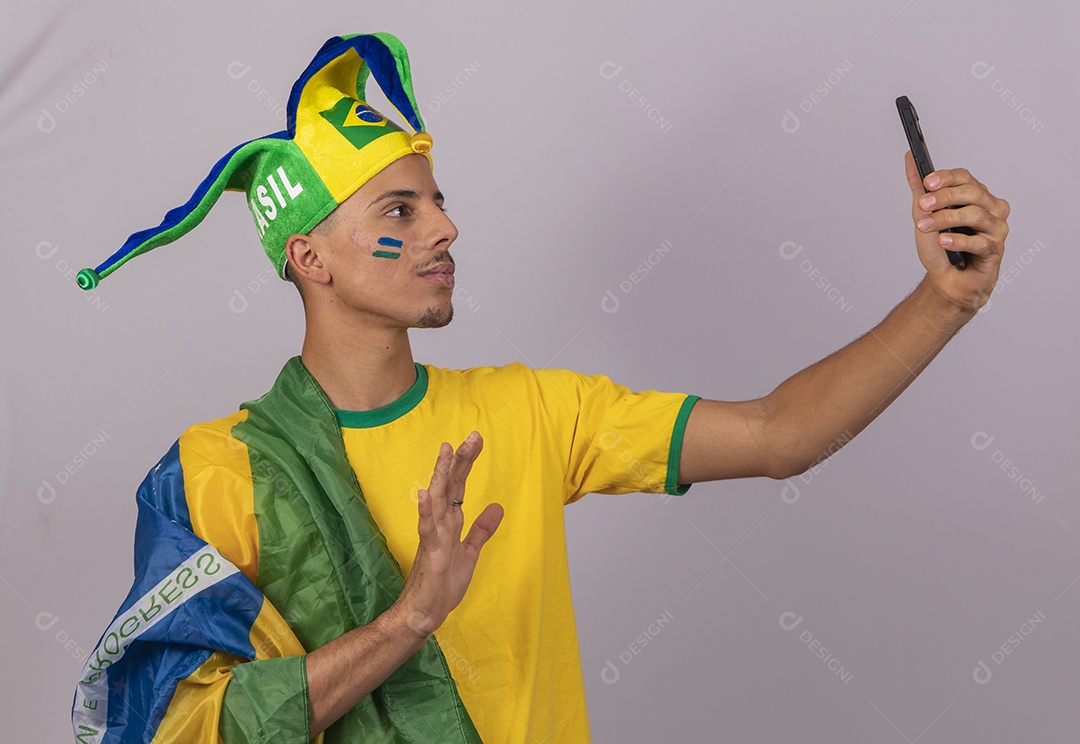 Homem jovem brasileiro torcedor copa do mundo Futebol