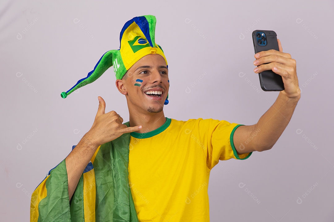 Homem jovem brasileiro torcedor copa do mundo Futebol