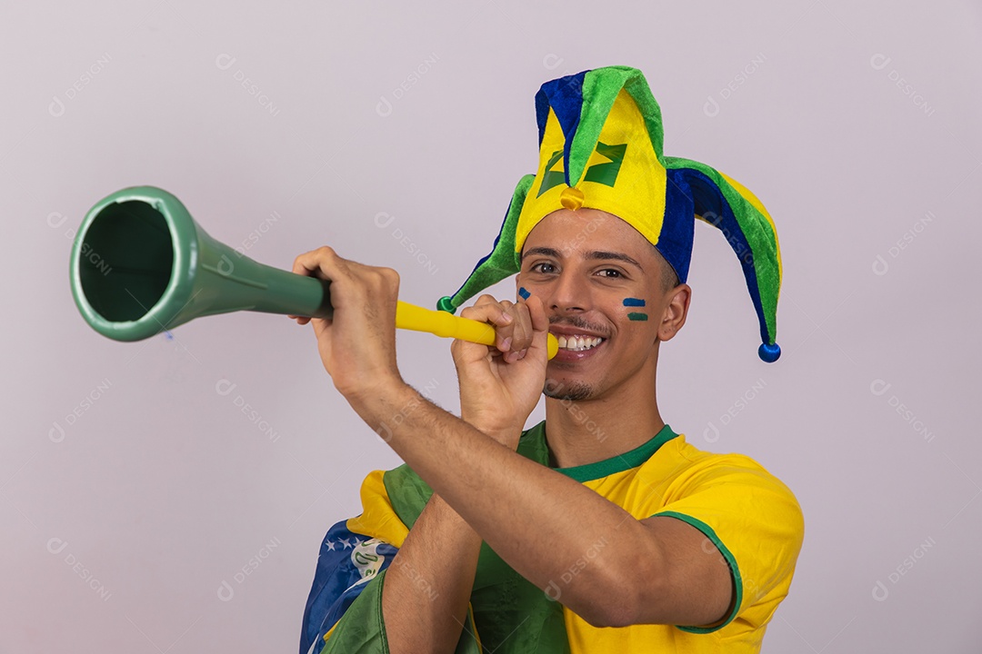 Homem jovem brasileiro torcedor copa do mundo Futebol