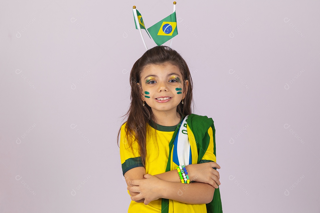 Linda garotinha jovem brasileira torcedora copa do mundo Futebol