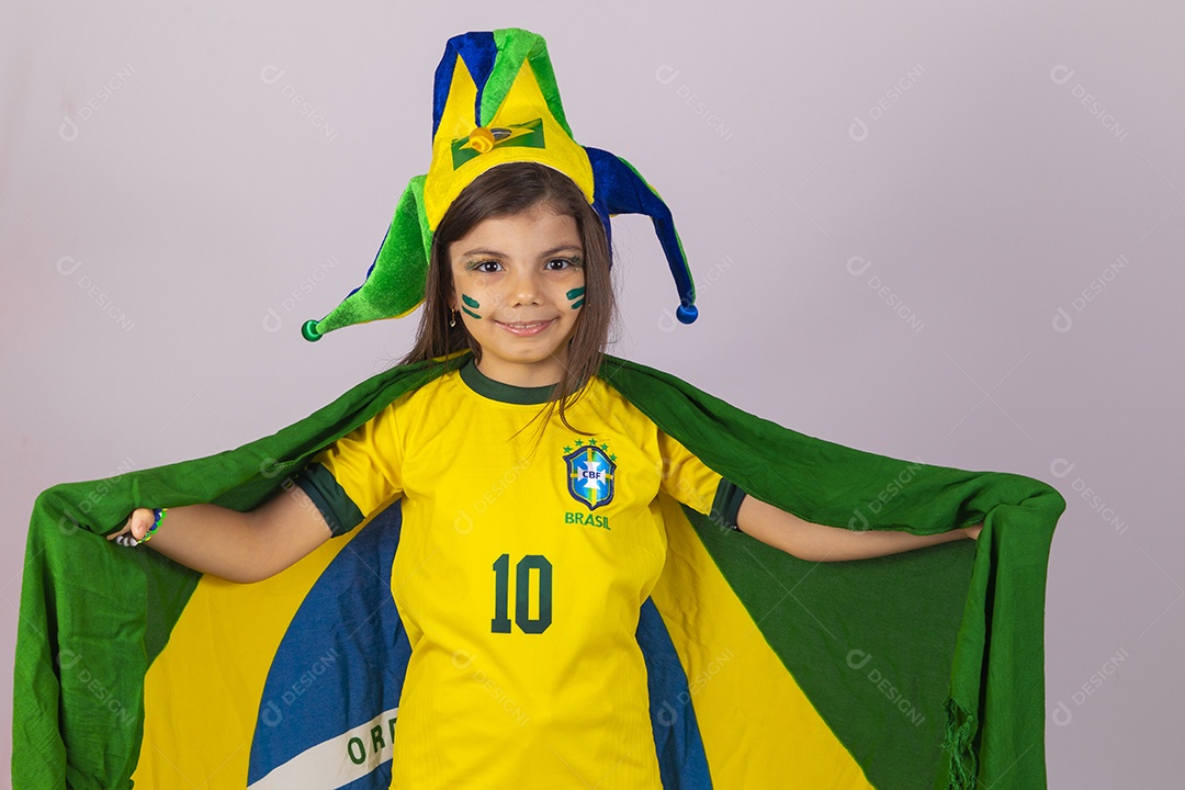 Linda garotinha jovem brasileira torcedora copa do mundo Futebol