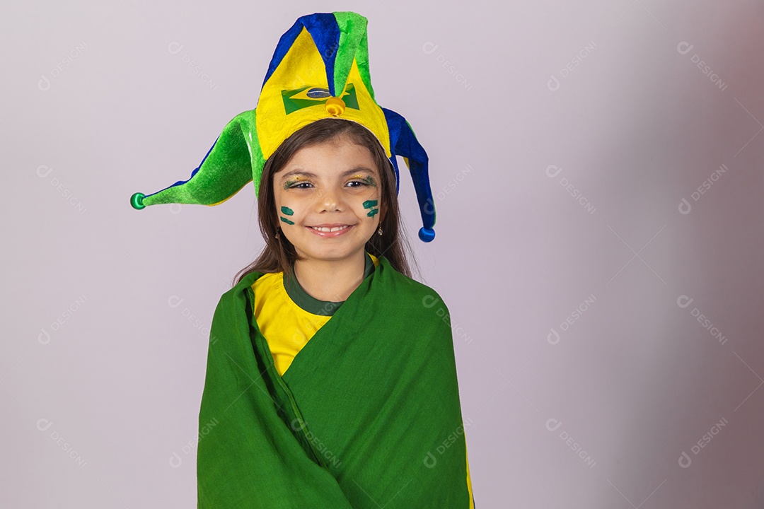 Linda garotinha jovem brasileira torcedora copa do mundo Futebol