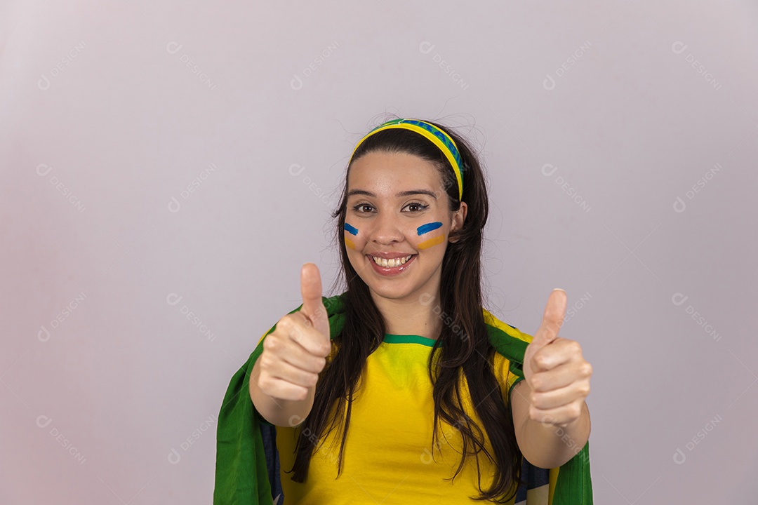 Linda Mulher jovem brasileira torcedora copa do mundo Futebol