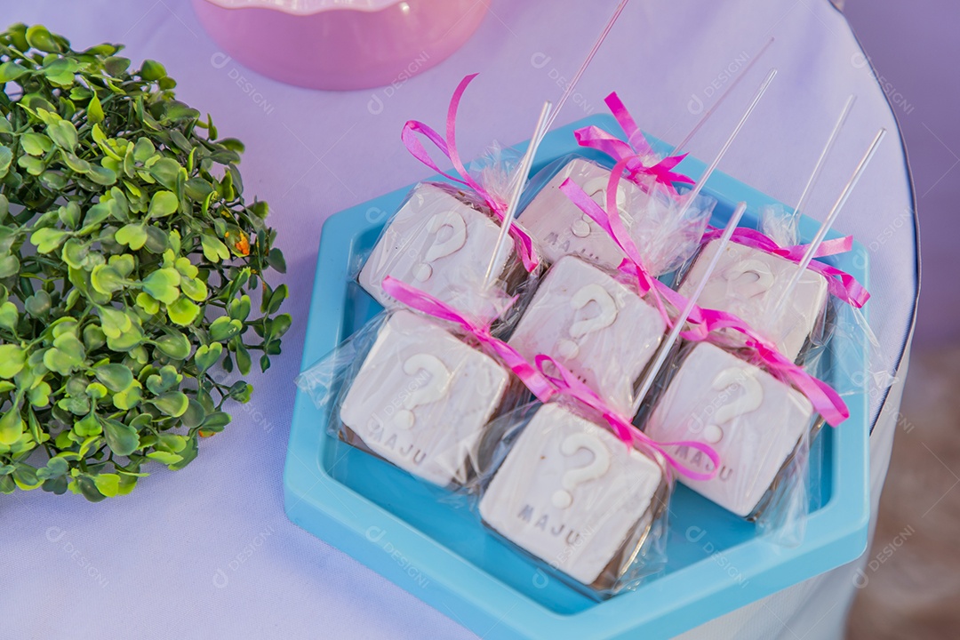 Enfeites de doces de aniversario