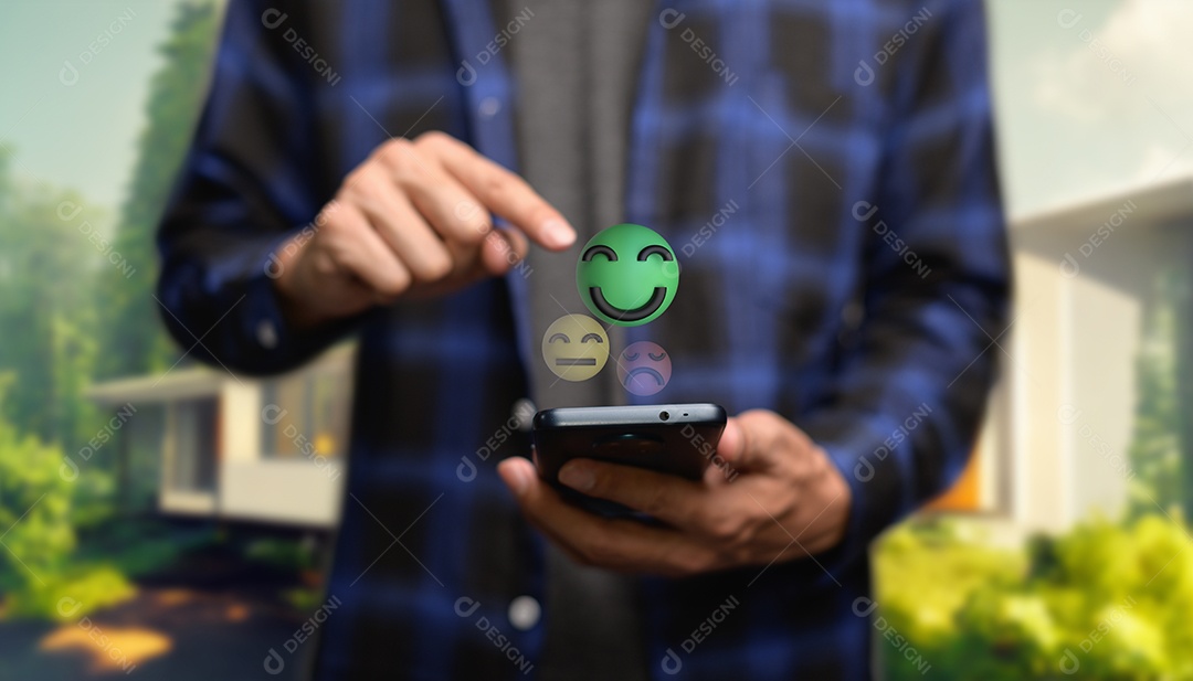 Sorriso feliz, boa classificação de feedback, pense positivo, avaliação do cliente