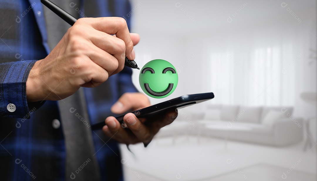 Sorriso feliz, boa classificação de feedback, pense positivo, avaliação do cliente