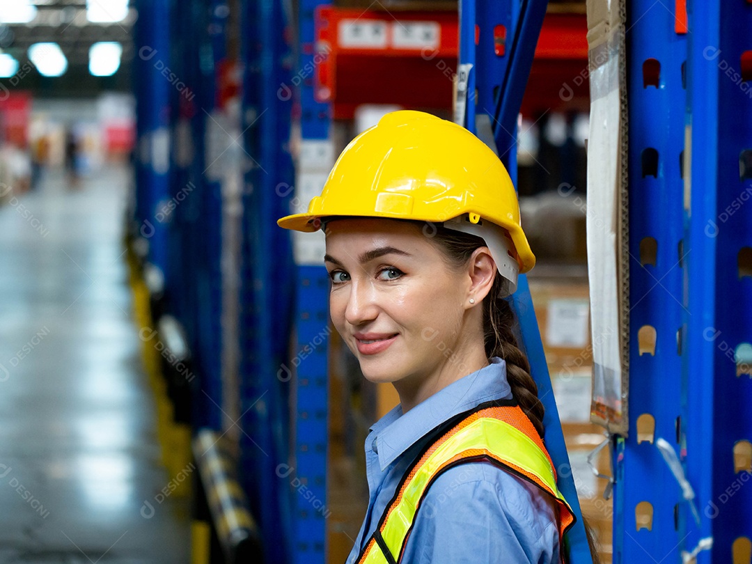 Empresária capataz de trabalho bonito armazém