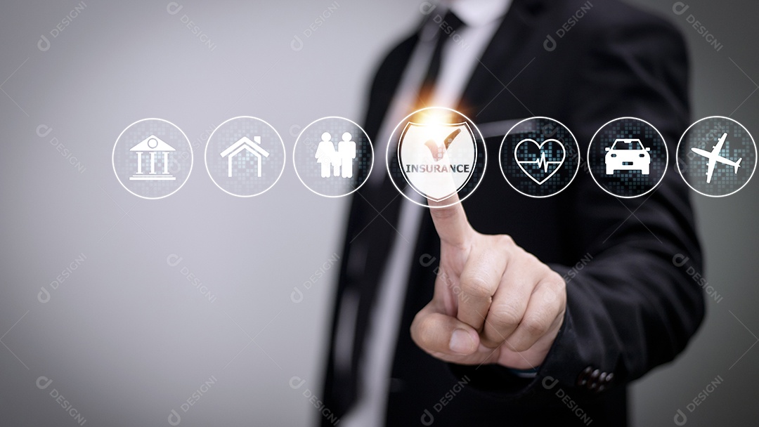 Seguro online na tela virtual. Vida, carro, propriedade, saúde