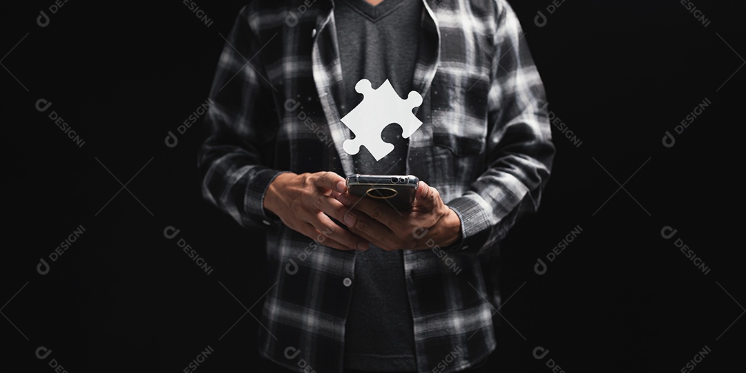 Negócios Encontre novas soluções, sucesso e estratégia conectando a montagem do quebra-cabeça