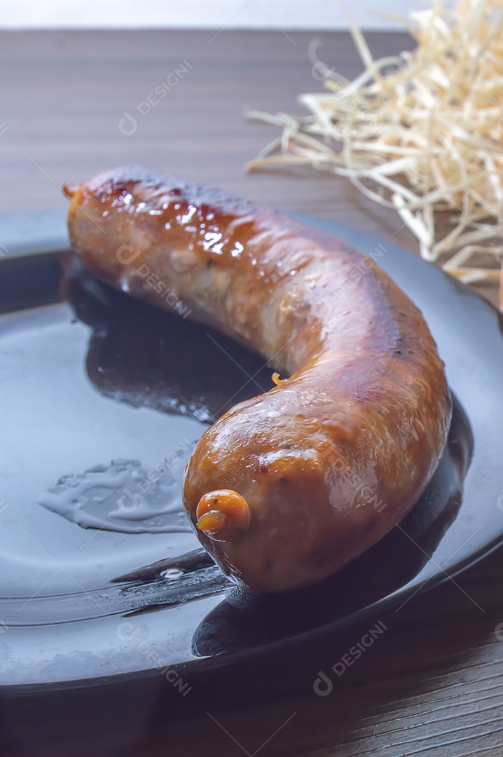 Salsicha de Abóbora feita com Abóbora e Queijo, espaço de cópia à esquerda e luz suave.