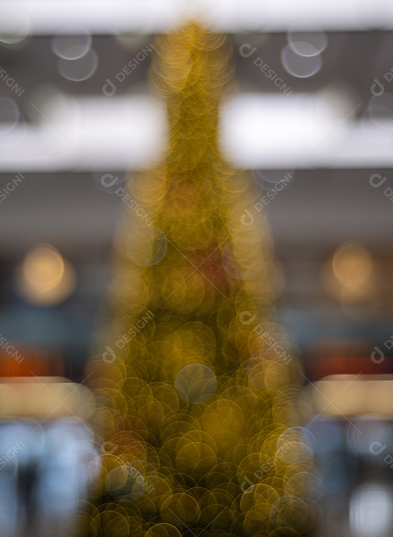 Visão turva do interior da sala de Natal elegante.