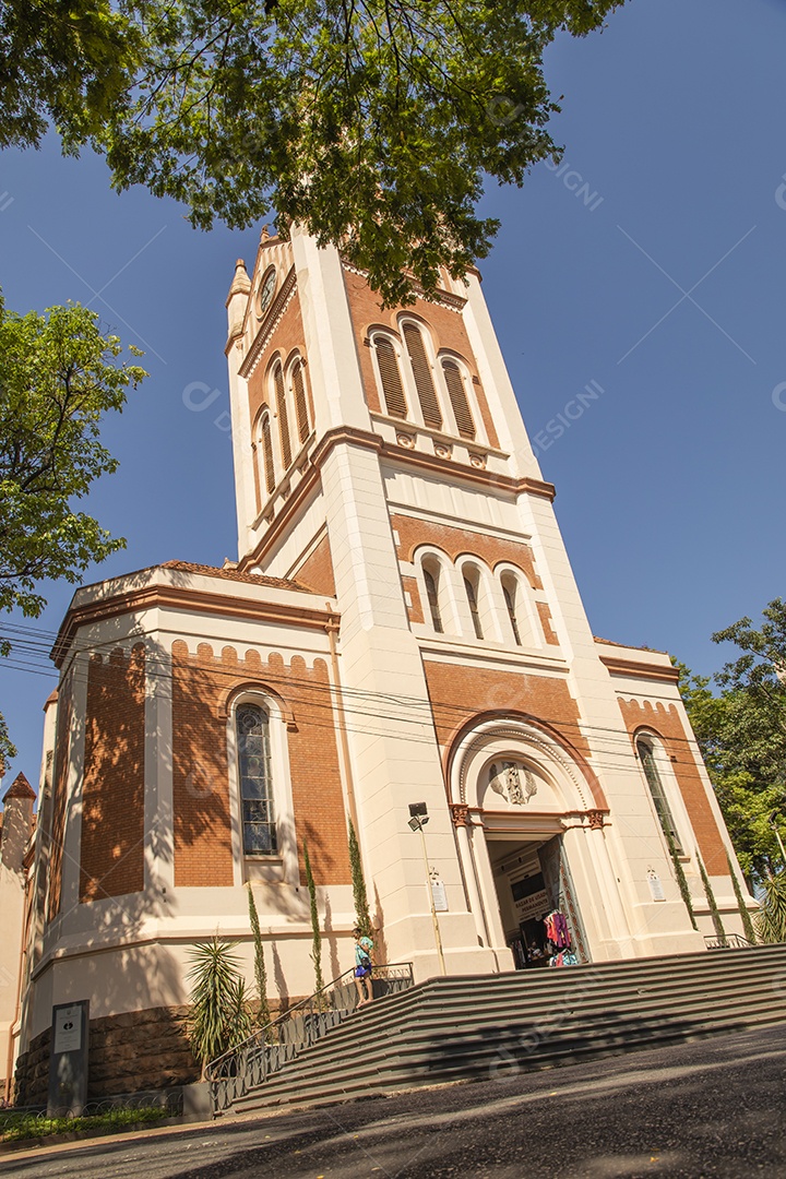 Fachada de igreja católica