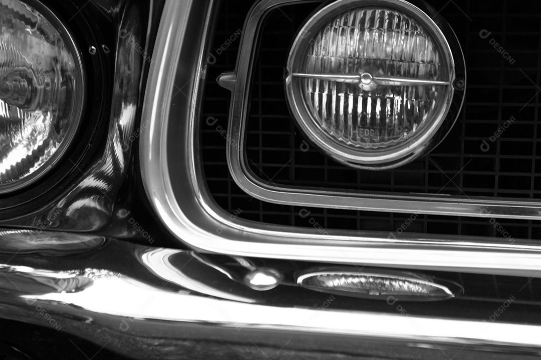 Frente de um carro antigo