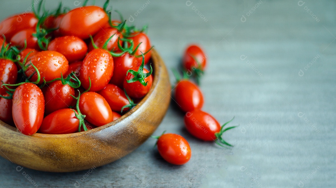 Vegetais de tomate são a base de uma dieta saudável