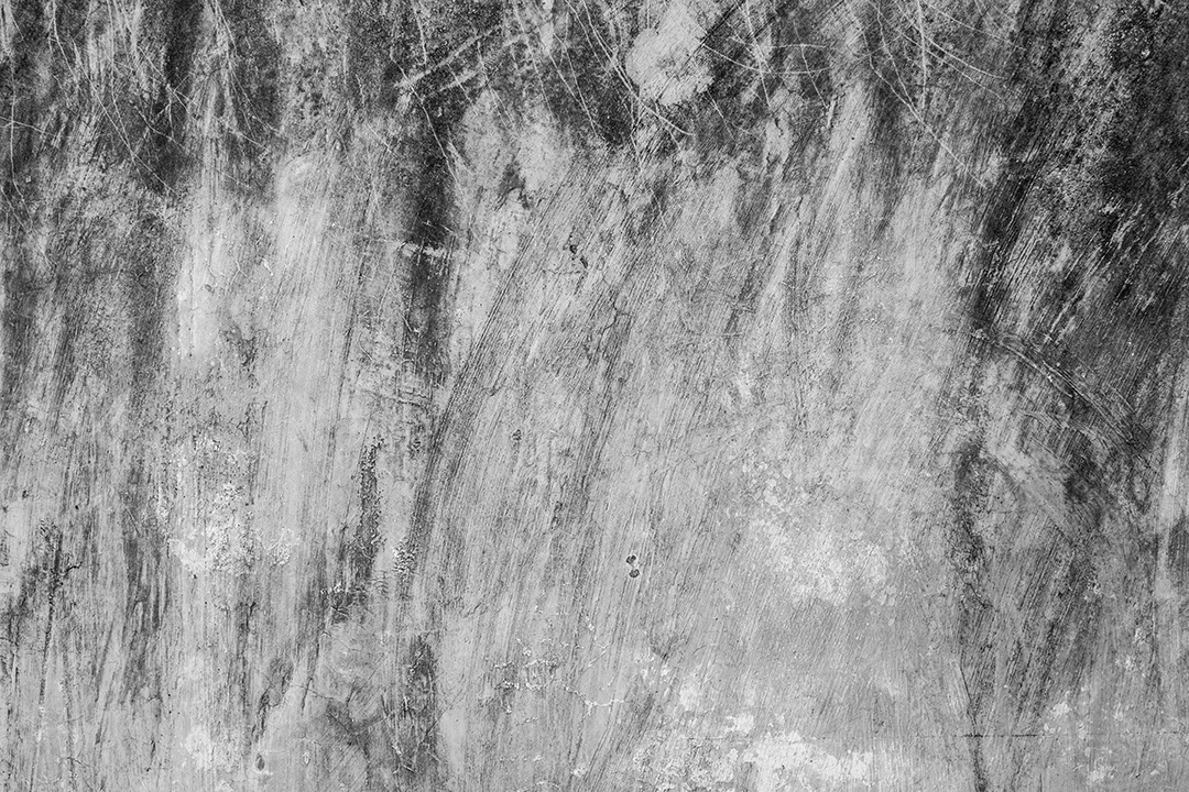 Velho muro de concreto em preto e branco, parede de cimento, parede quebrada