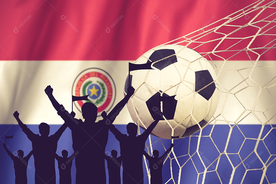 Silhuetas de fãs de futebol com a bandeira do Paraguai