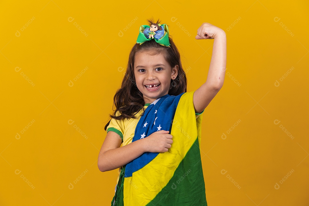 Linda menina criança torcedora do brasil Copa Do Mundo
