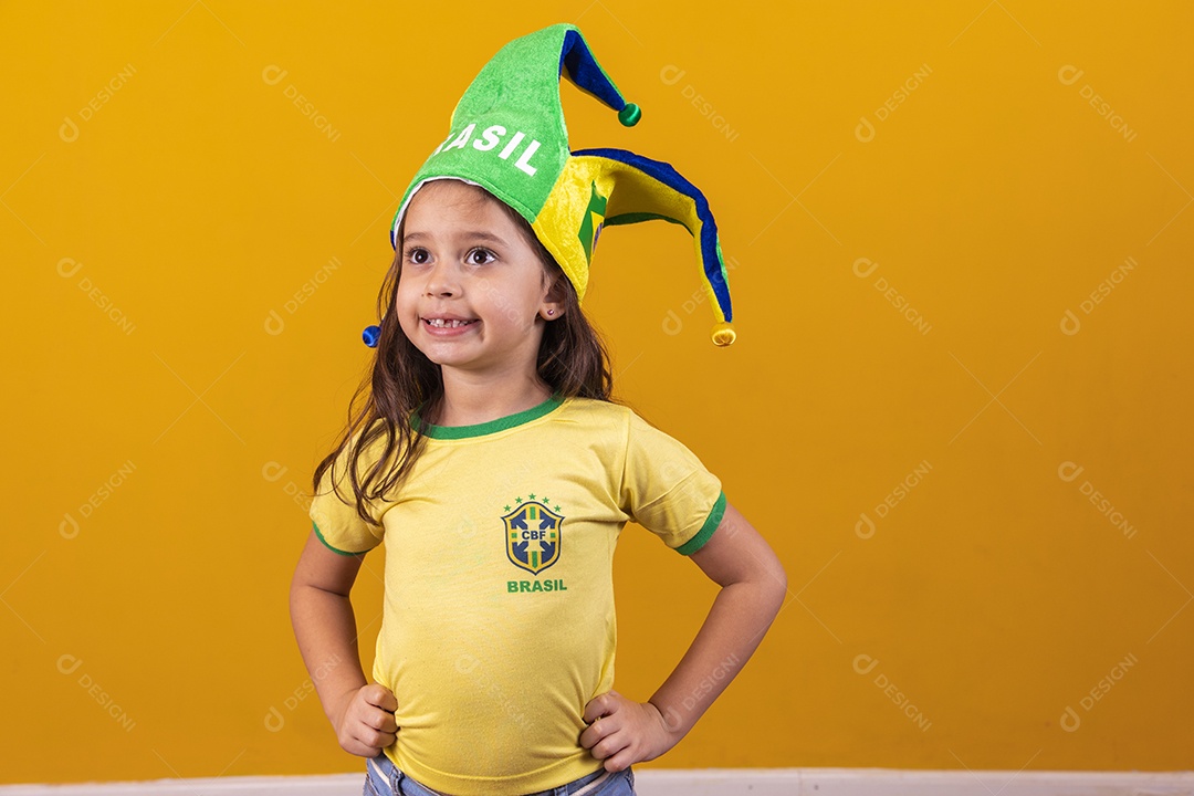 Linda menina criança torcedora do brasil Copa Do Mundo