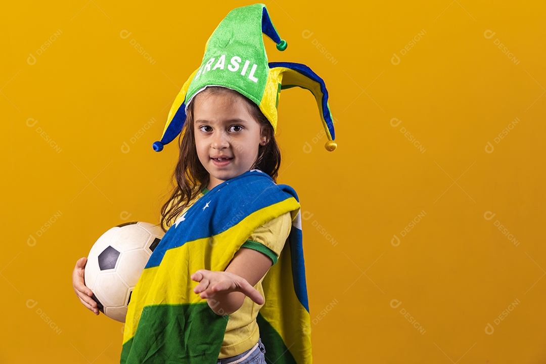 Linda menina criança torcedora do brasil Copa Do Mundo